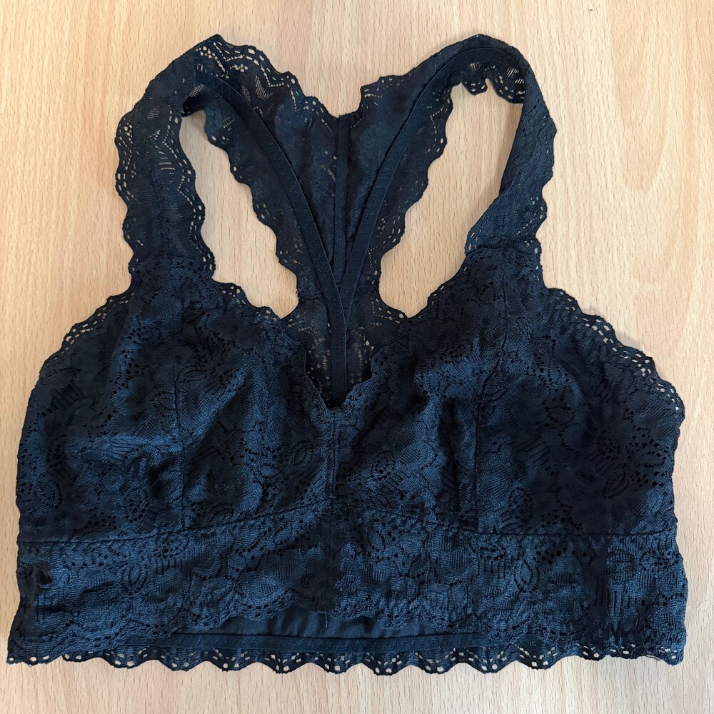 Felina Black Lace Racerback Bralette Scalloped Trim NWOT Size Medium